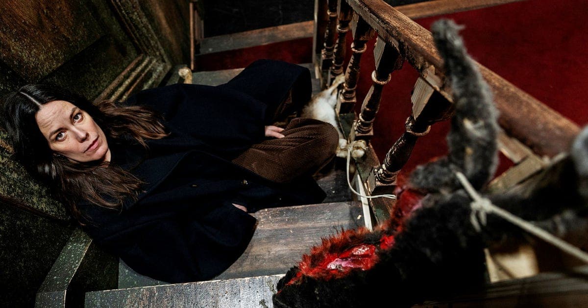 Skådespelaren Elin Skarin utforskar konstnärliga gränser